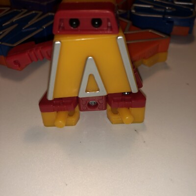 Alpha Bots – Lettres De L'alphabet Transformables En Robots – Complet 26 Lettres