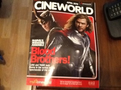 PROMOTIONAL MAGAZINE U.K. CINEMAS CINEWORLD RED 2012  MARVEL AVENGERS ASSEMBLE