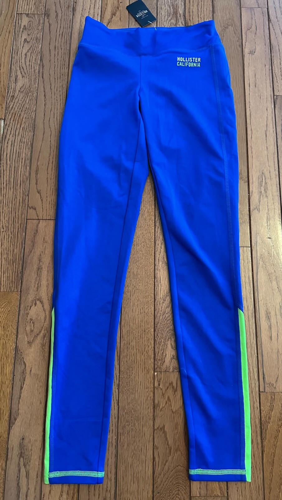 Picture 1 of 4