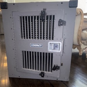 Impact Aluminium Pet Crate Heavy Duty Ventilated Locking Door Design for Dogs