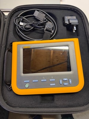 Fluke DS701 Diagnostic Videoscope Borescope 7'' LCD 800x600 30Hz - New Open Box