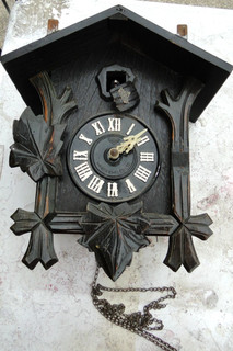 Vintage Mi Ken Ki Ki Cuckoo Clock Made In Japan For Parts Or Repair