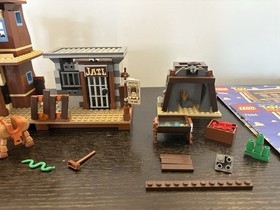 LEGO Toy Story 2 7594 Woody's Roundup! Missing A Few Pieces W/ Manual & Minifigu