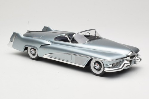 BOS199 Buick La Sabre Concept azul claro metálico BOS 1/18 - Imagen 4 de 6