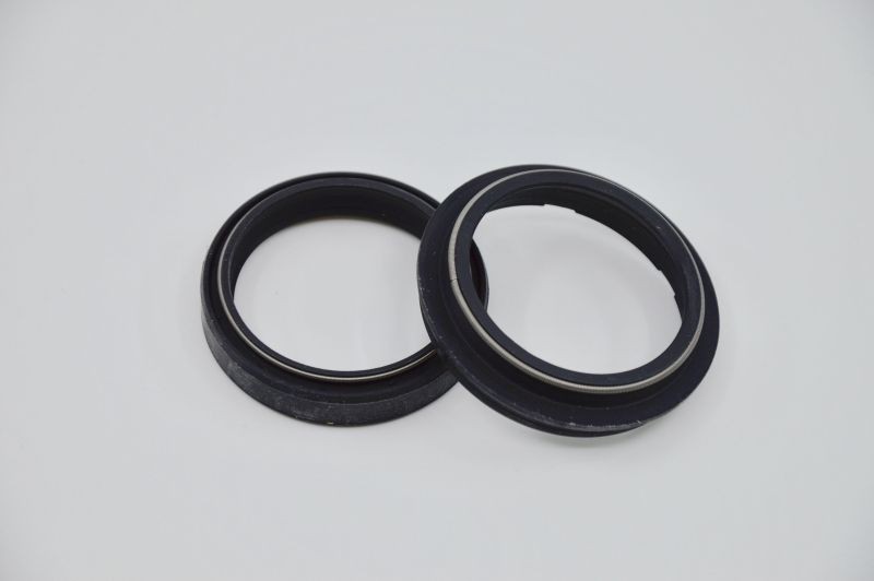 Fits SKF KITB-43W Complete set of oil and dust gaskets for the front suspension