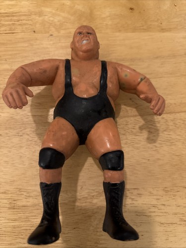 1985 King Kong Bundy WWF Wrestling Superstars 8 LJ...