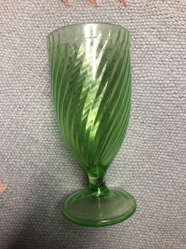 Federal Glass Stamped Depression Goblet Glass Cup Scallop UV Uranium Vaseline 6"