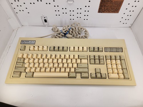 Vintage Keytronic 5 Pin KB 101 Professional Series Keyboard - Needs Servicing
