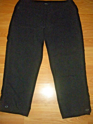 REITMANS BLACK STRETCH CAPRIS SIZE