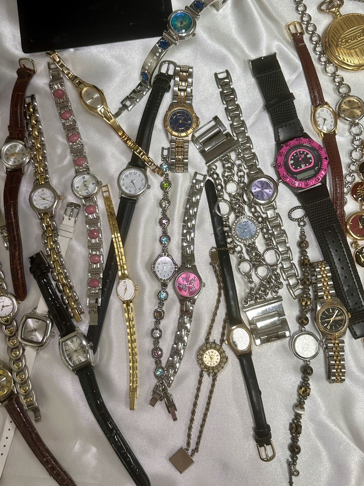 HUGE LOT OF 56 VINTAGE WOMEN'S WATCHES Timex Pulsar Elgin Guess