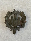 WW1, Essex Regiment Cap Badge, Battle Field Relic