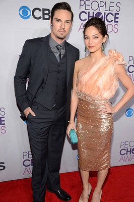 Jay Ryan Kristin Kreuk 2013 People's Choice Awards at Nokia Theatr- 2013 Photo 1