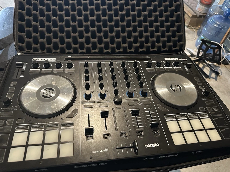 Reloop AMS-MIXON-4 Multicolor DJ Controller - Image 2 of 3