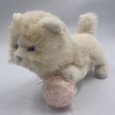1986 Avanti Baby Animals Applause 1082 White Persian Kitten