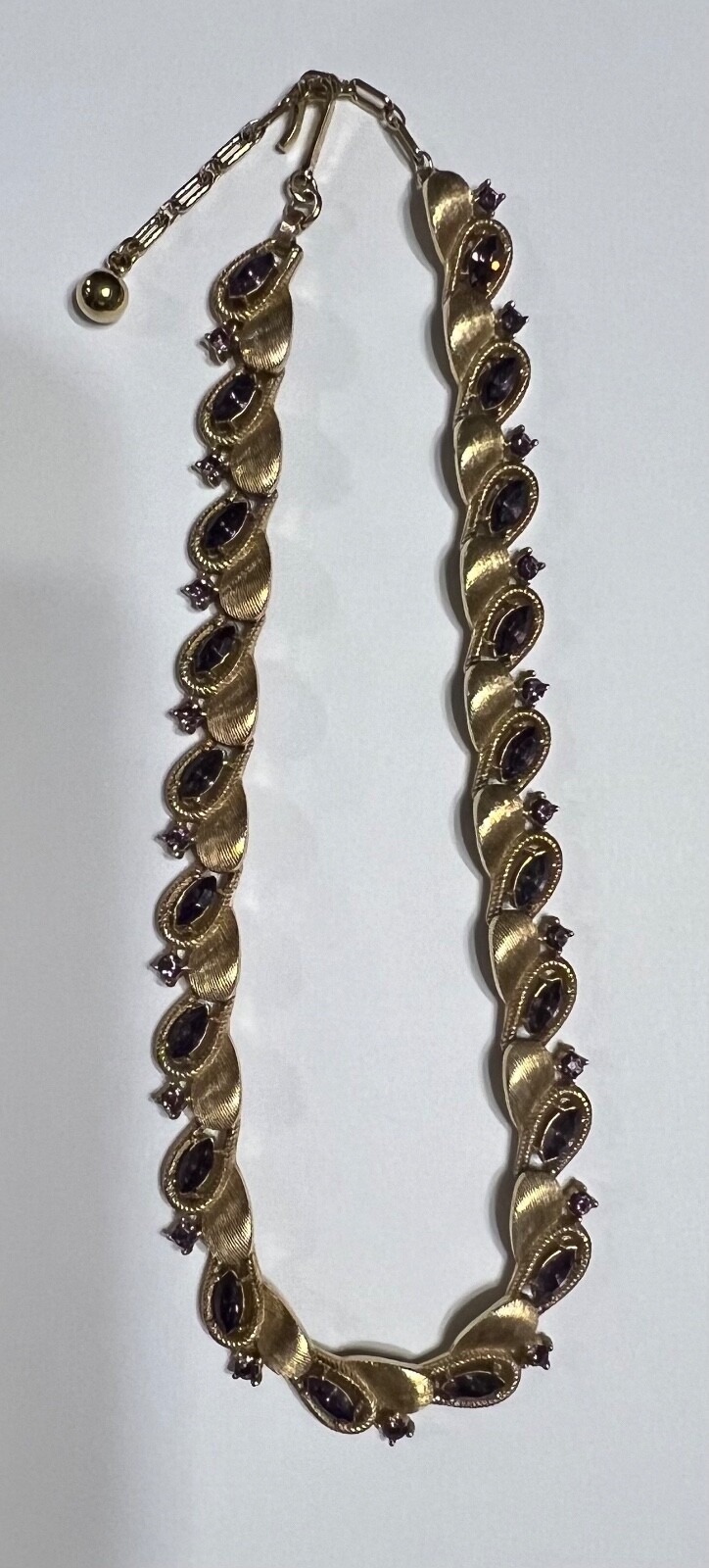 VTG Trifari Goldtone & Purple Stone Necklace - image 4