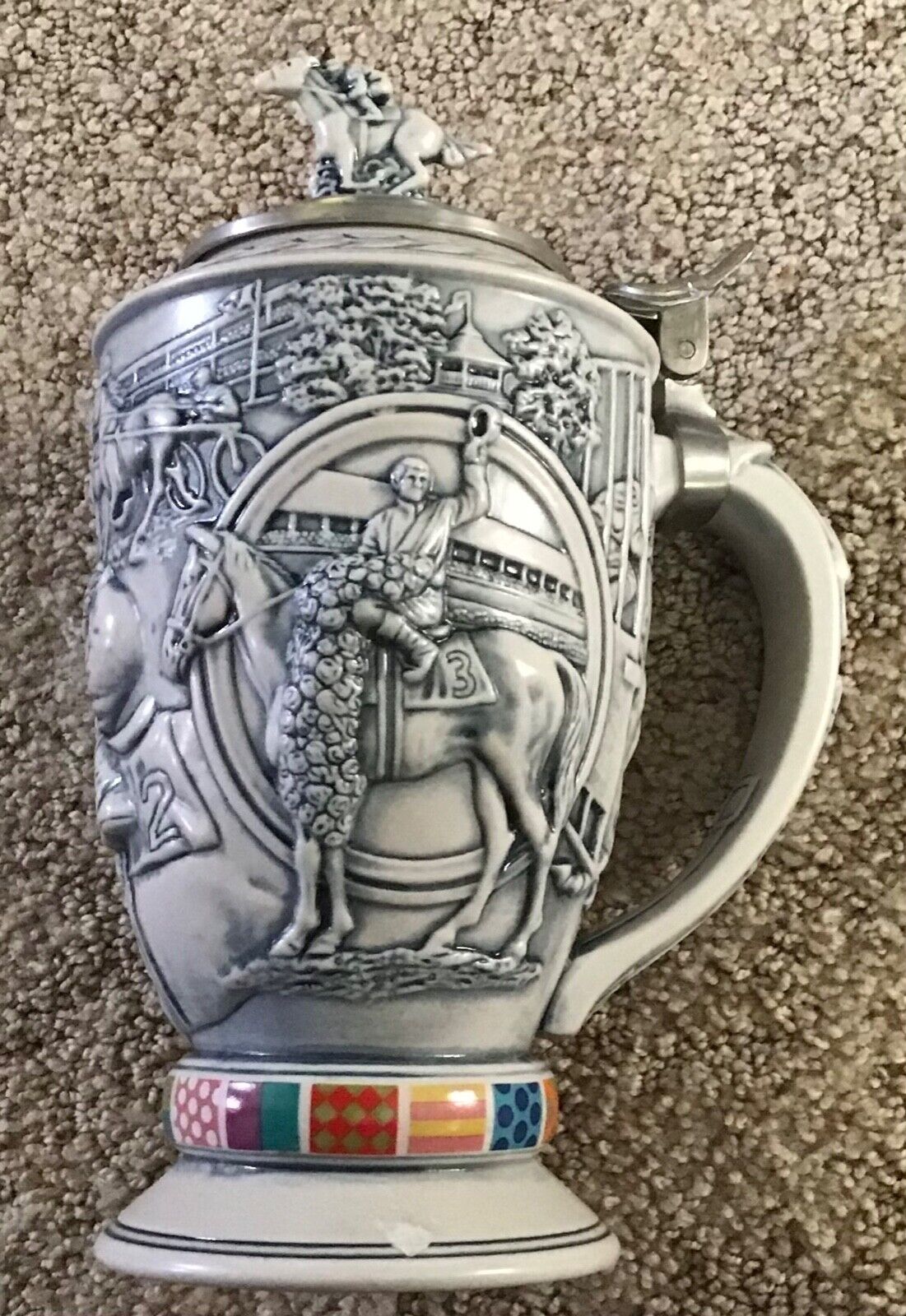 1992 Avon Collectibles Horse Racing Beer Stein 'Winners Circle'  #117238 Brazil