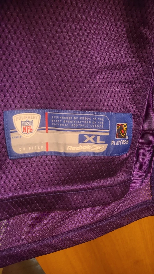 Lote de sudadera con capucha (M) de los Baltimore Ravens NFL (XL) y sombrero (M/L) Foto 4 de 4