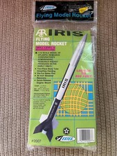 VINTAGE Estes IRIS Flying Model Rocket #2007 MADE IN USA UNOPENED Skill Level 2