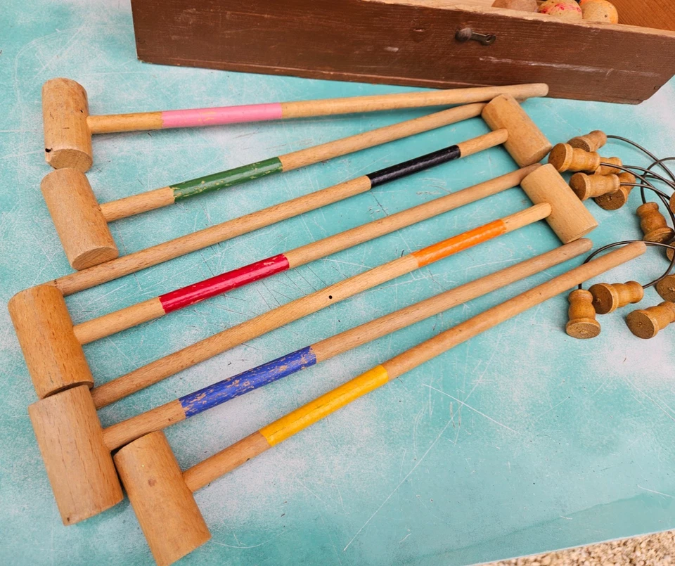 ANCIEN  JEU DE  CROQUET DE SALON DANS SON COFFRET D'ORIGINE - Photo 3/4