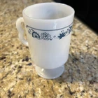Vintage Corning Pyrex Old Town Blue Onion Footed Coffee Mug Cup Milk Glass