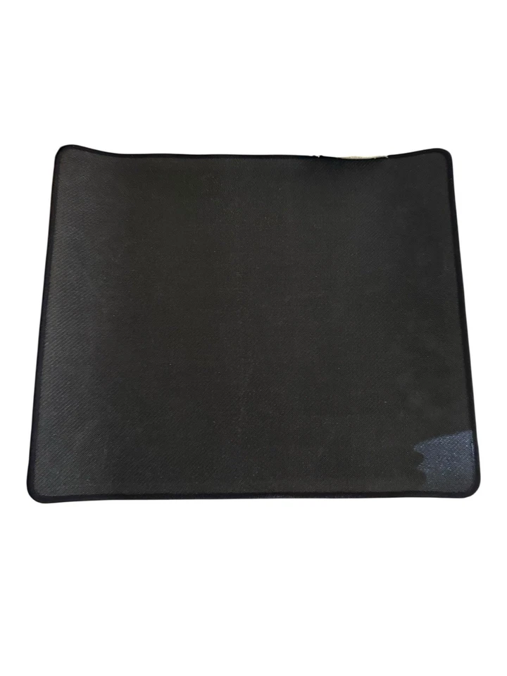 Corsair Extended Gaming Mouse Pad - MM300 Anti-Fray Cloth Mouse Mat - Image 4 of 4