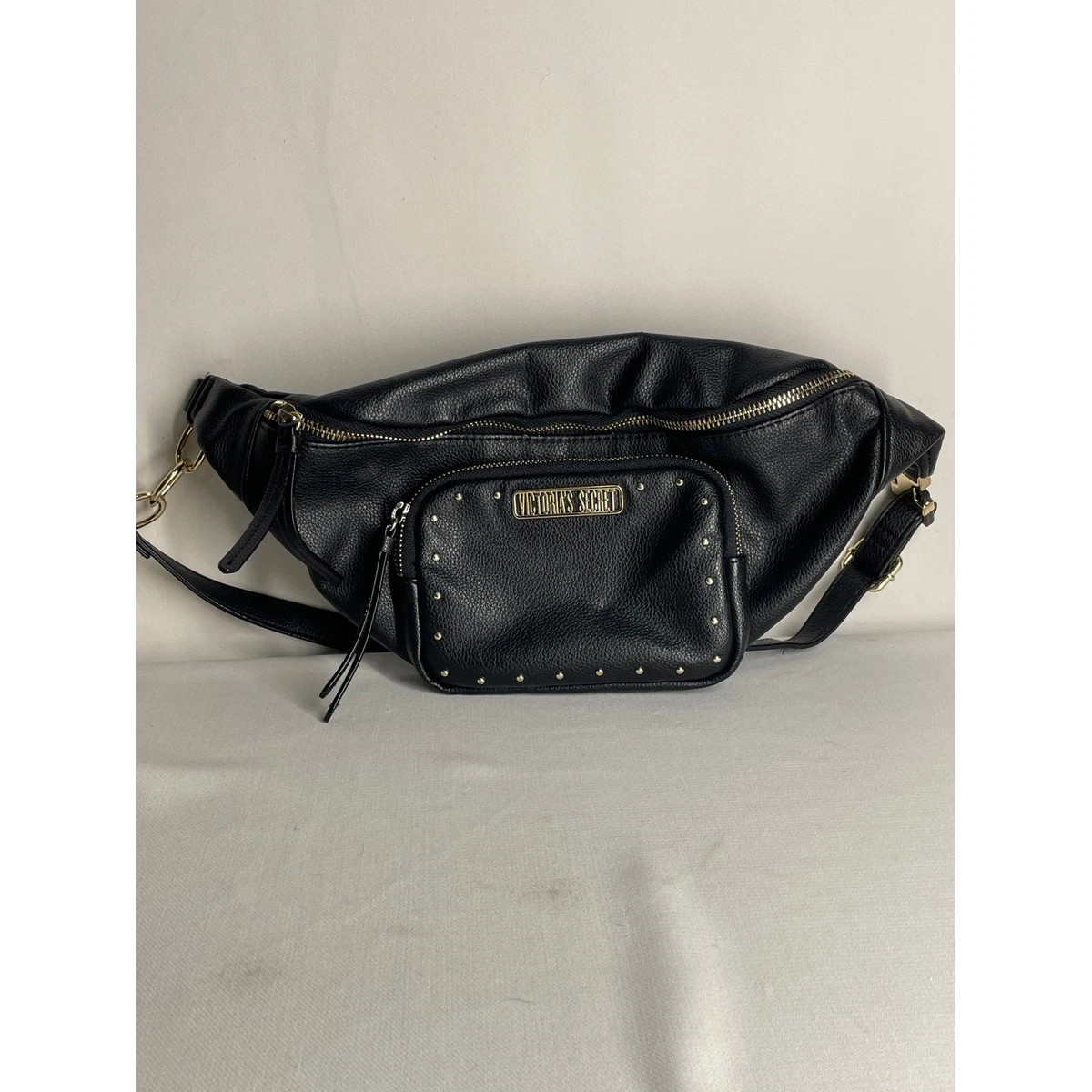Victoria’s Secret Chevron Belt Black V-Quilted Fanny Pack Black V Quilt Make-Up Bag | Victoria main image 2
