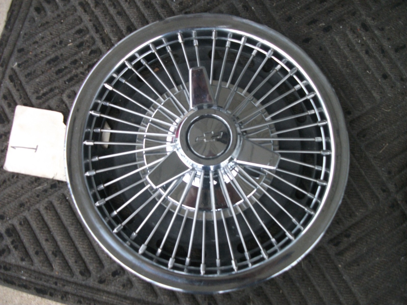 64 65 66 1964 1965 1966 chevy chevrolet wire wheel covers hubcaps