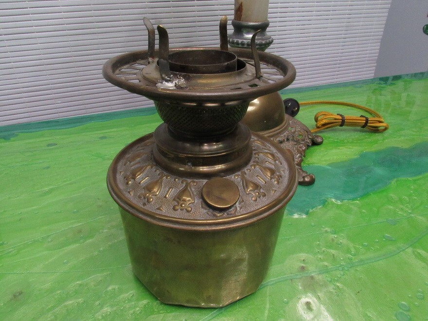 VINTAGE YAMAHA 20 HARD CASE INCLUDED SERIAL 179090A GOOD