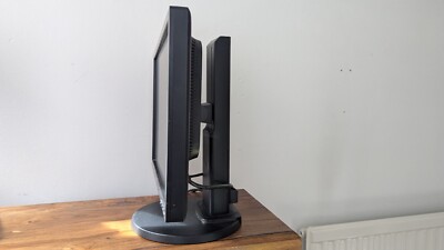 nec multisync E201w 20'' 