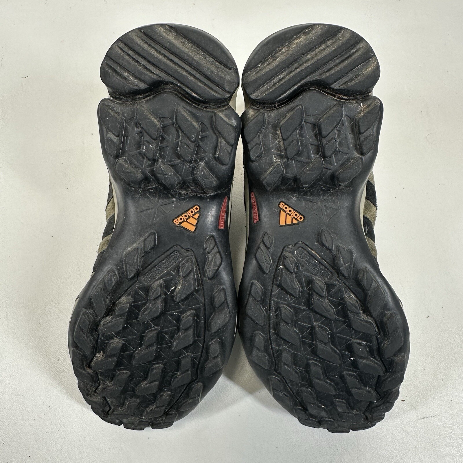 Adidas Hiking Boots Traxion Climaproof Mens Size 5 thumbnail 8