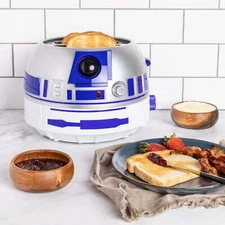 Uncanny Brands Star Wars R2D2 Deluxe Toaster - Lights-Up and Makes Sounds Like A