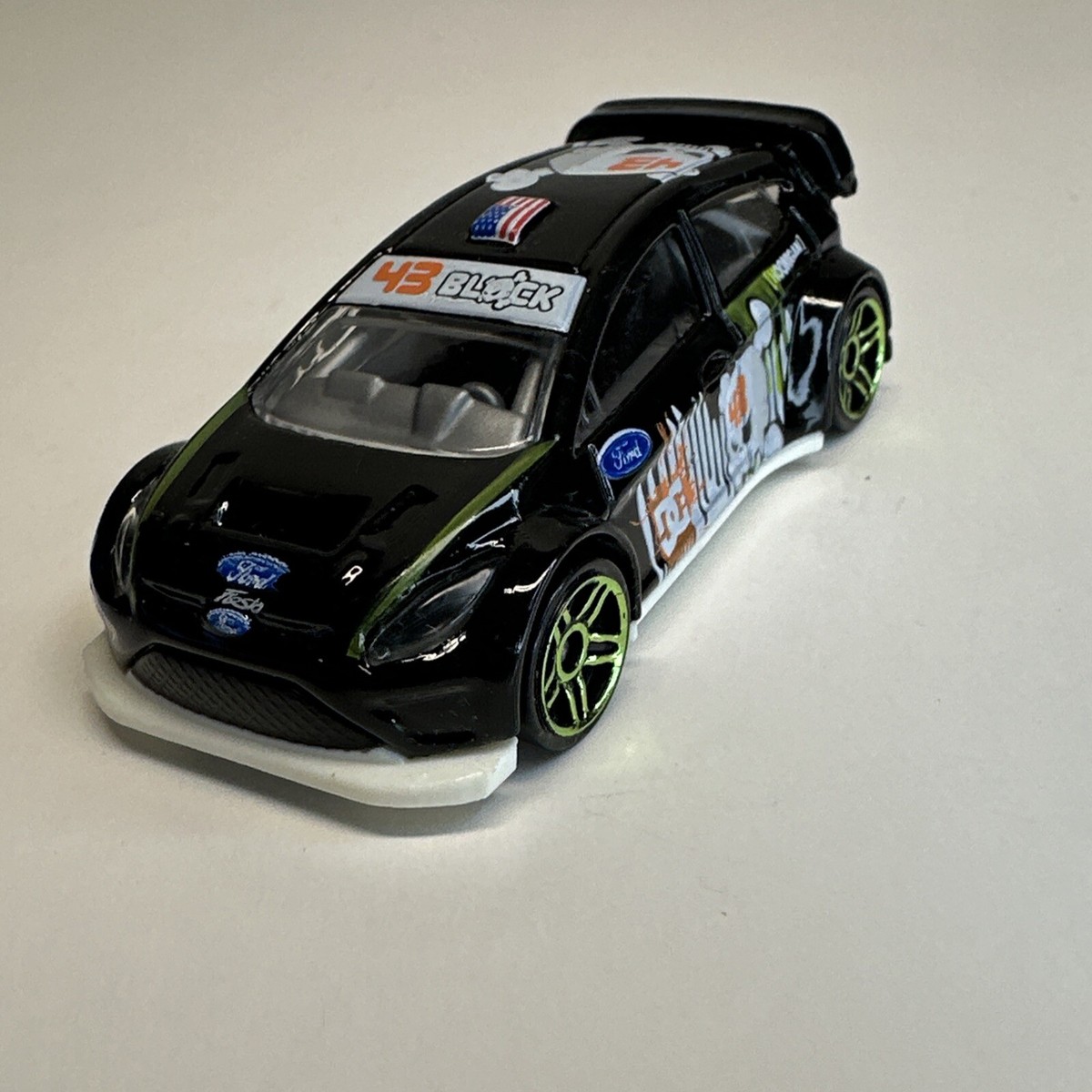 Hot Wheels Ken Block Ford Fiesta 2台セット Hot Wheels Ken Block Ford Fiesta 2台セット