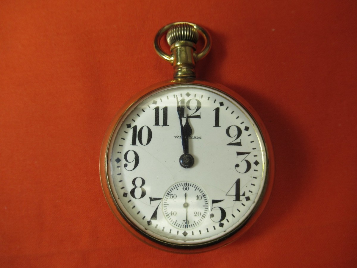 Antique, Men’s Waltham Railroad Dial 1883 Model Pocket Watch with 17 Jewels! View 2