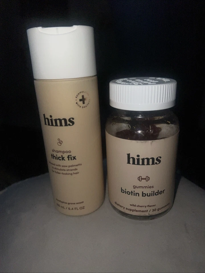 Paquete Him's Total Hair para apoyar el crecimiento del cabello champú + paquete de 2 vitaminas gomosas Foto 2 de 4