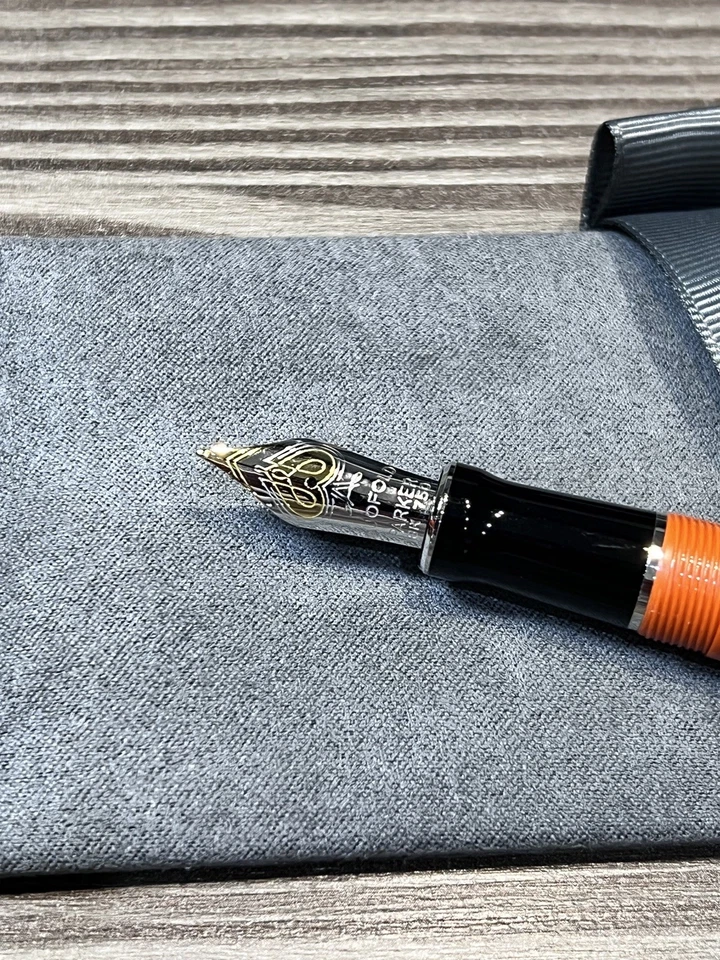Parker Duofold Centennial (Big Red) Orange PT Fountain Pen - Image 3 of 4