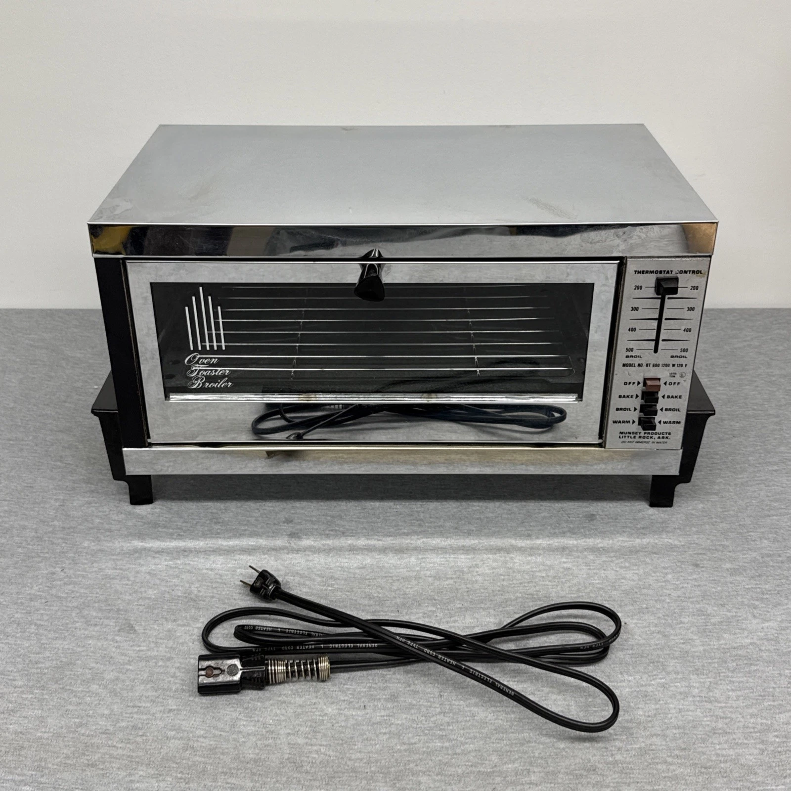 Munsey Toaster Oven Model BT-600 Countertop Toaster Broiler Retro Chrome