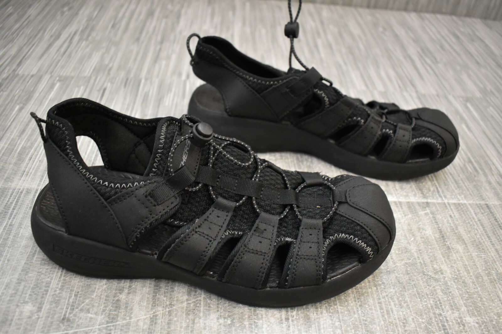 skechers men's melbo journeyman 2 fisherman sandal