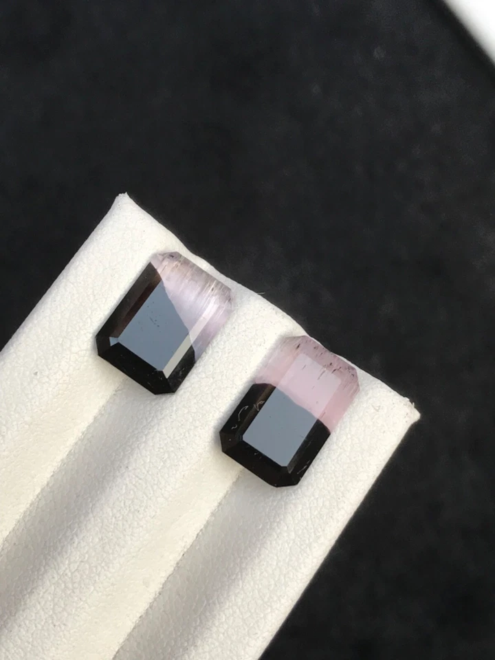 9.1ct Natural Bicolor Tourmaline Pair Nice Color and Luster from Afghanistan - Image 2 of 4