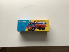 CORGI CLASSICS SCALE 1/50 30401 THAMES TRADER ELLIPTICAL TANKER GULR OIL