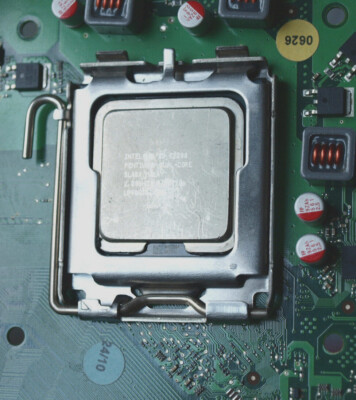 CPU Intel Pentium Dual-Core / E2200 / SLA8X / 2.20GHz / 1M / 800 / 06
