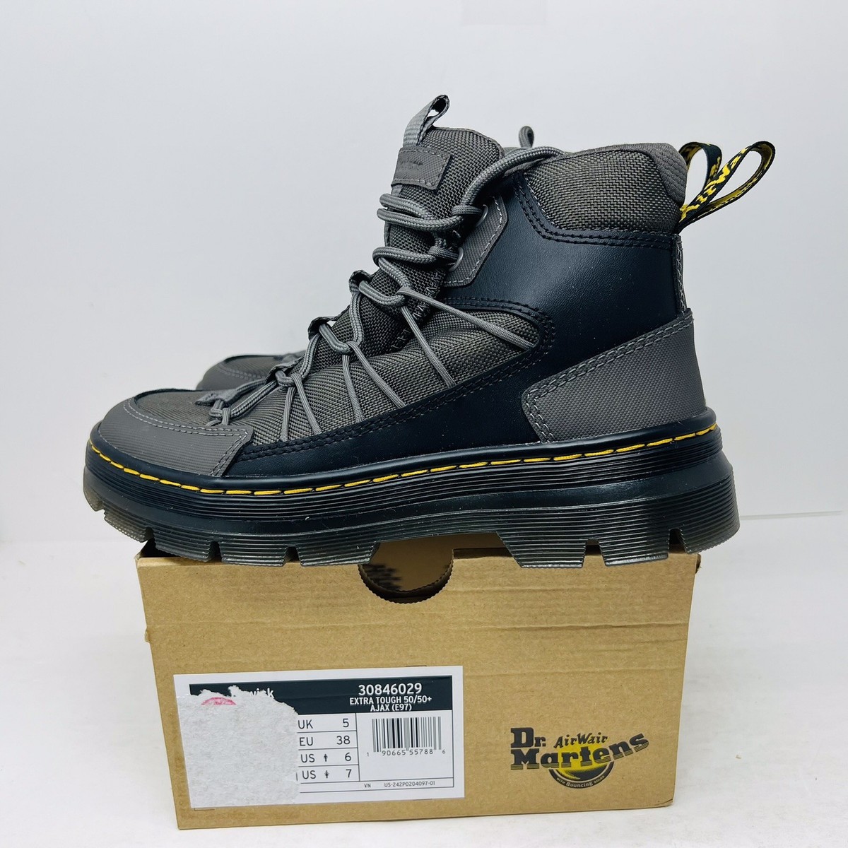 Dr. Martens Buwick Mens Sz 8 /Womens Sz 9 Gunmetal 30846029 Extra Tough New DR MARTENS 30846001 Buwick Men Black Extra Tough 50/50  main image 4