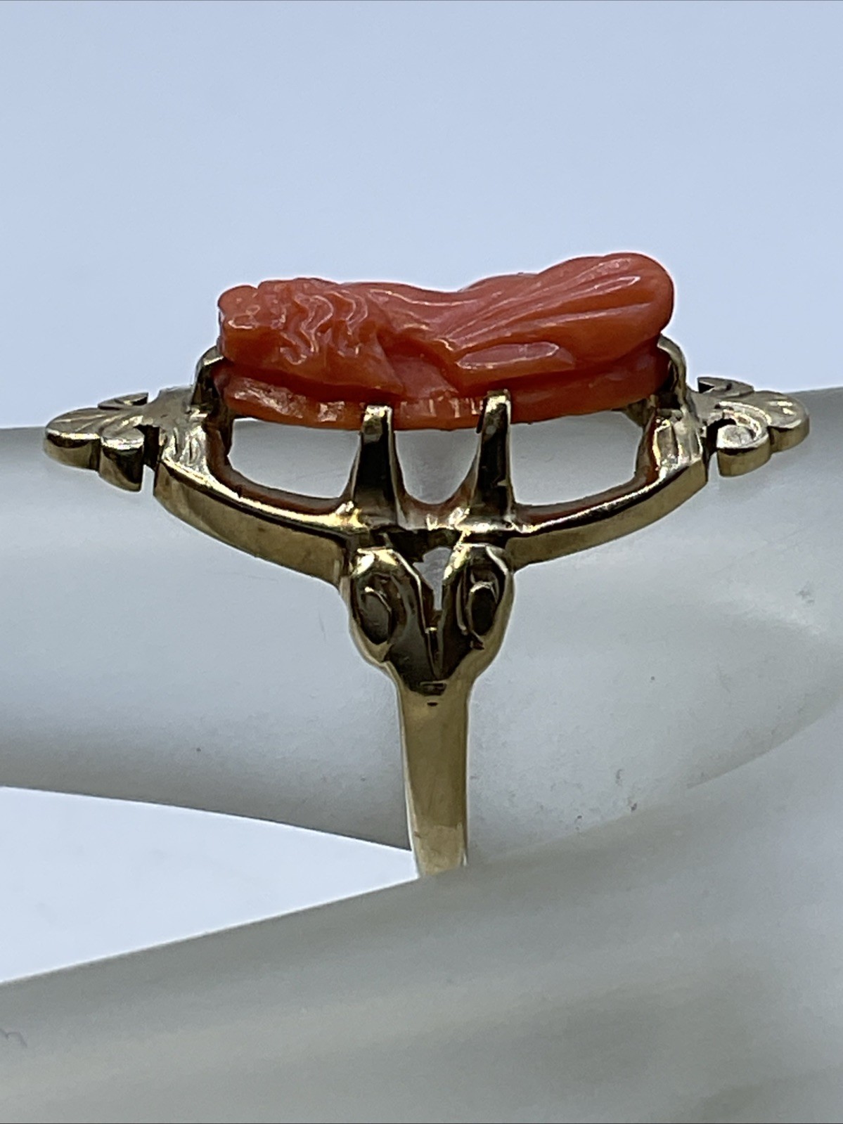 ANTIQUE HANDMADE Solid 9K Yellow Gold Carved Cora… - image 6