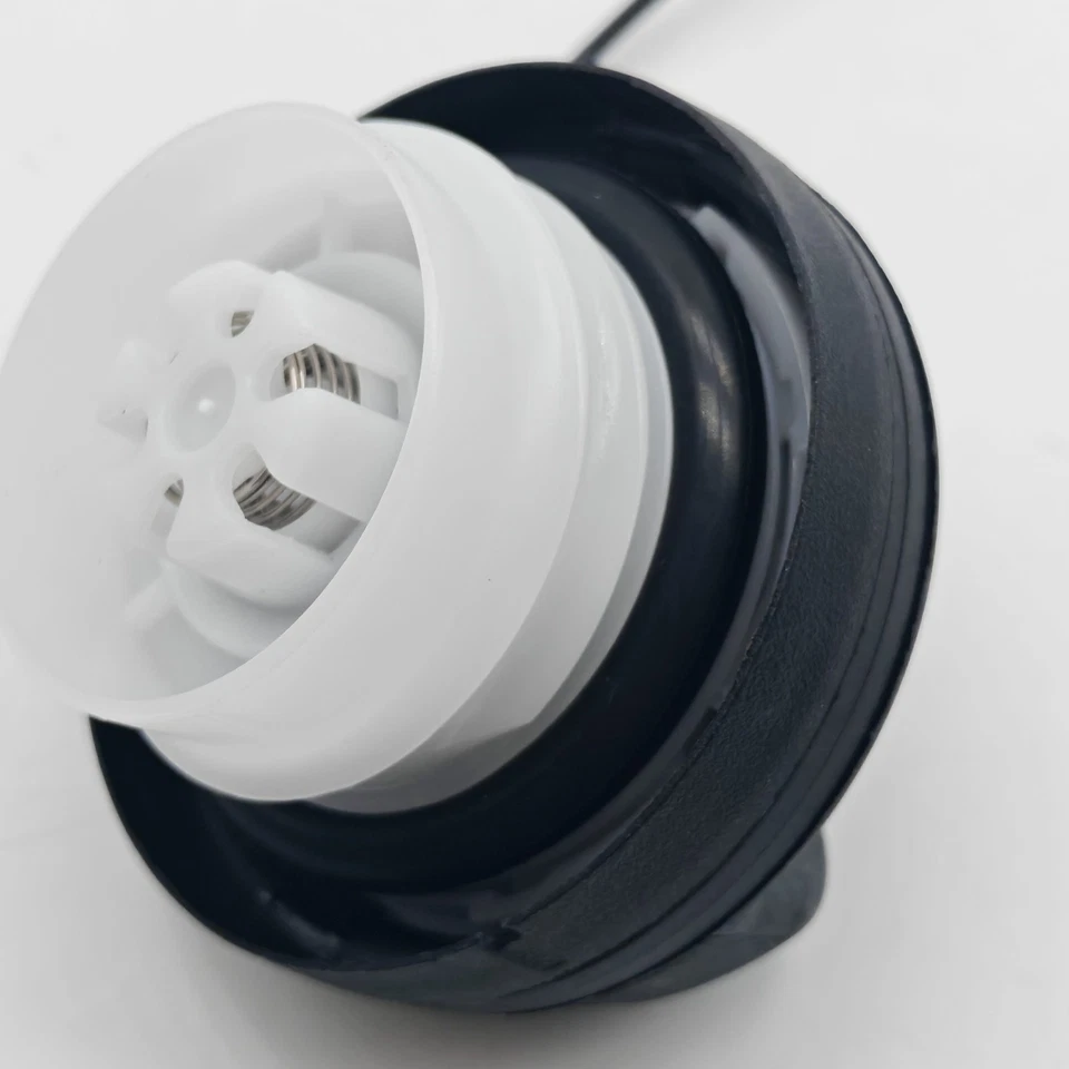 NUEVO Tapa de gasolina de llenado de combustible 42031AJ000 para Subaru Legacy & Outback 2010-2014 Foto 3 de 4