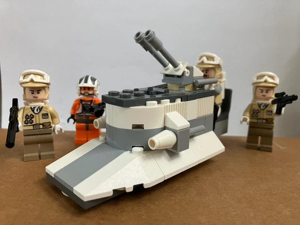 Набор Lego Star Wars Hoth: 8083 Rebel vs. 8084 Snowtrooper Battle Packs полный - Изображение 2 из 4