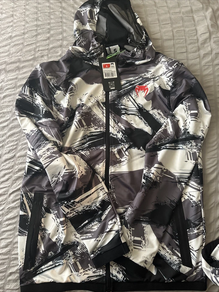 Venum Electron 3.0 Sudaderas con Capucha y Pantalones de Correr Venum Electron 3.0 Gris/Rojo Talla Pequeña Nuevos Foto 2 de 4