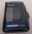 SONY WM-FX10 AM/FM PORTABLE CASSETTE PLAYER TESTED WORKING *READ*