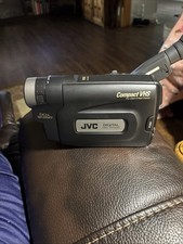 JVC GR-AX640U Compact VHS Camcorder, Not Tested, W/Bag READ 