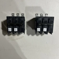 Siemens B325HH 25A 240V AC Circuit Breaker with 3-Pole Design New Quantity of 2