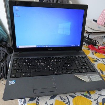 ACER Aspire 5733Z | Intel Pentium P6200 | 4GB RAM | 500GB HDD | Defekt für Bastl