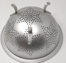 VTG Star Colander Rimmed Aluminum 3 Feet RARE Design Decor Centerpiece Strainer